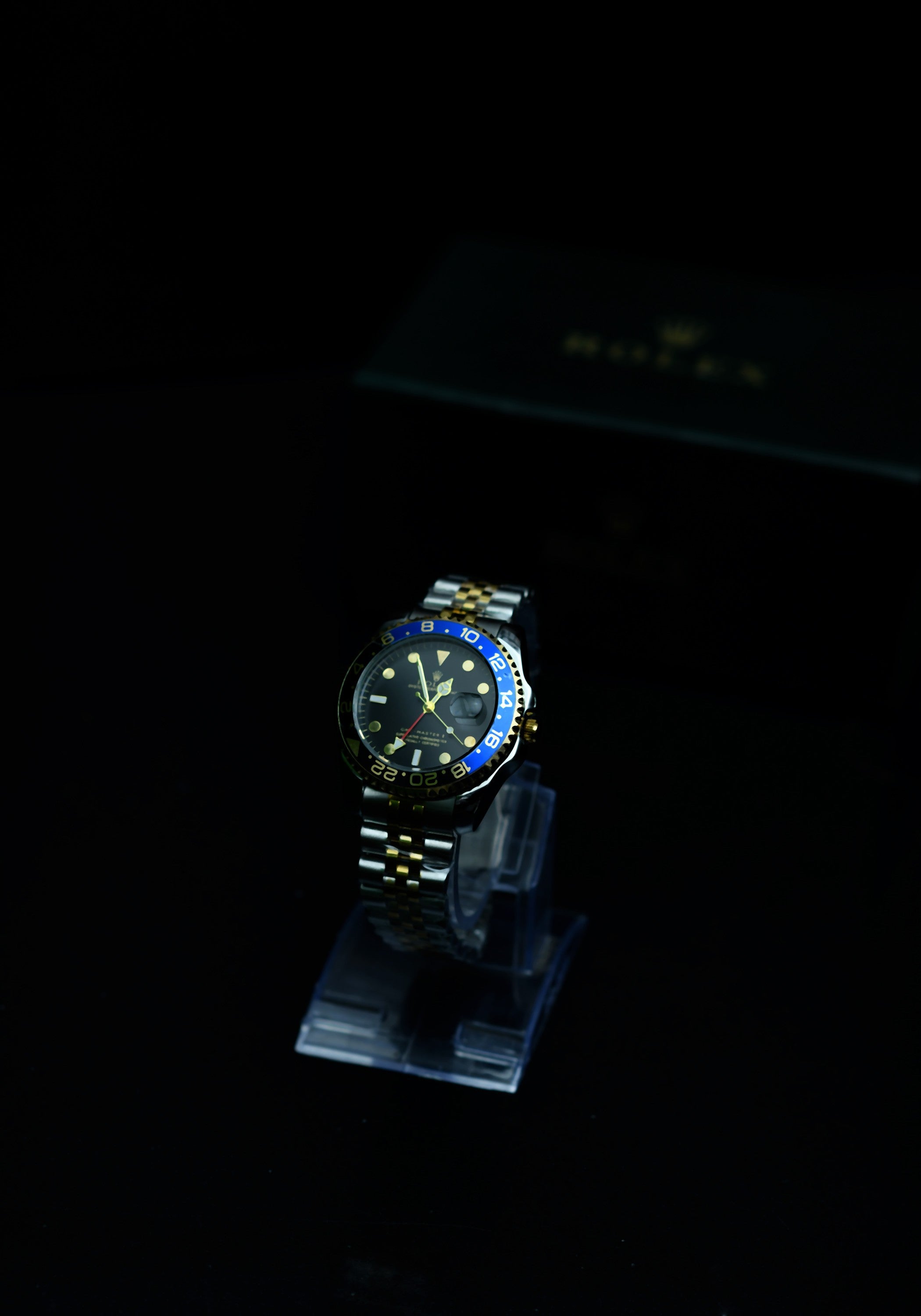 RLX GMT – Dual-Tone