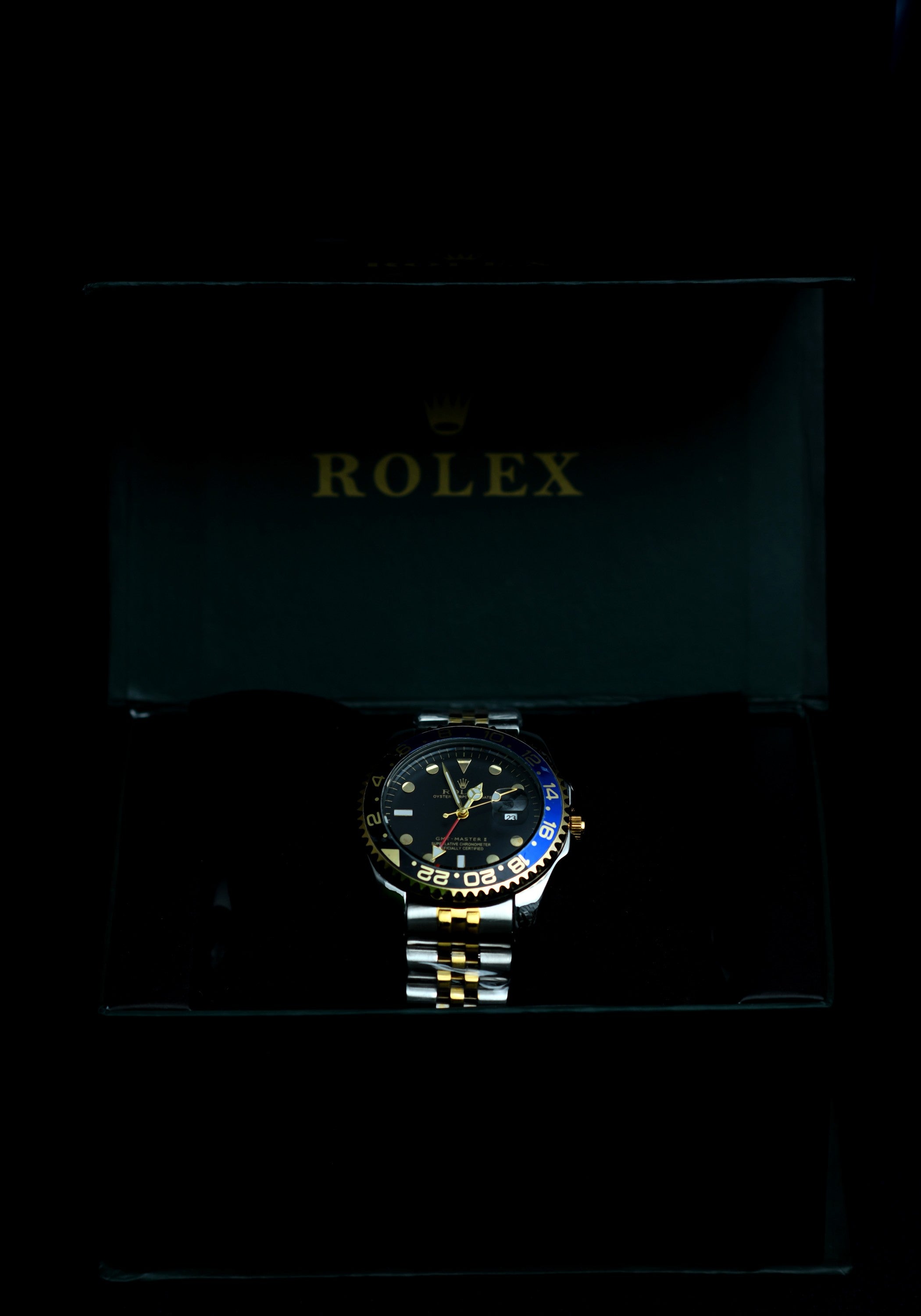 RLX GMT – Dual-Tone