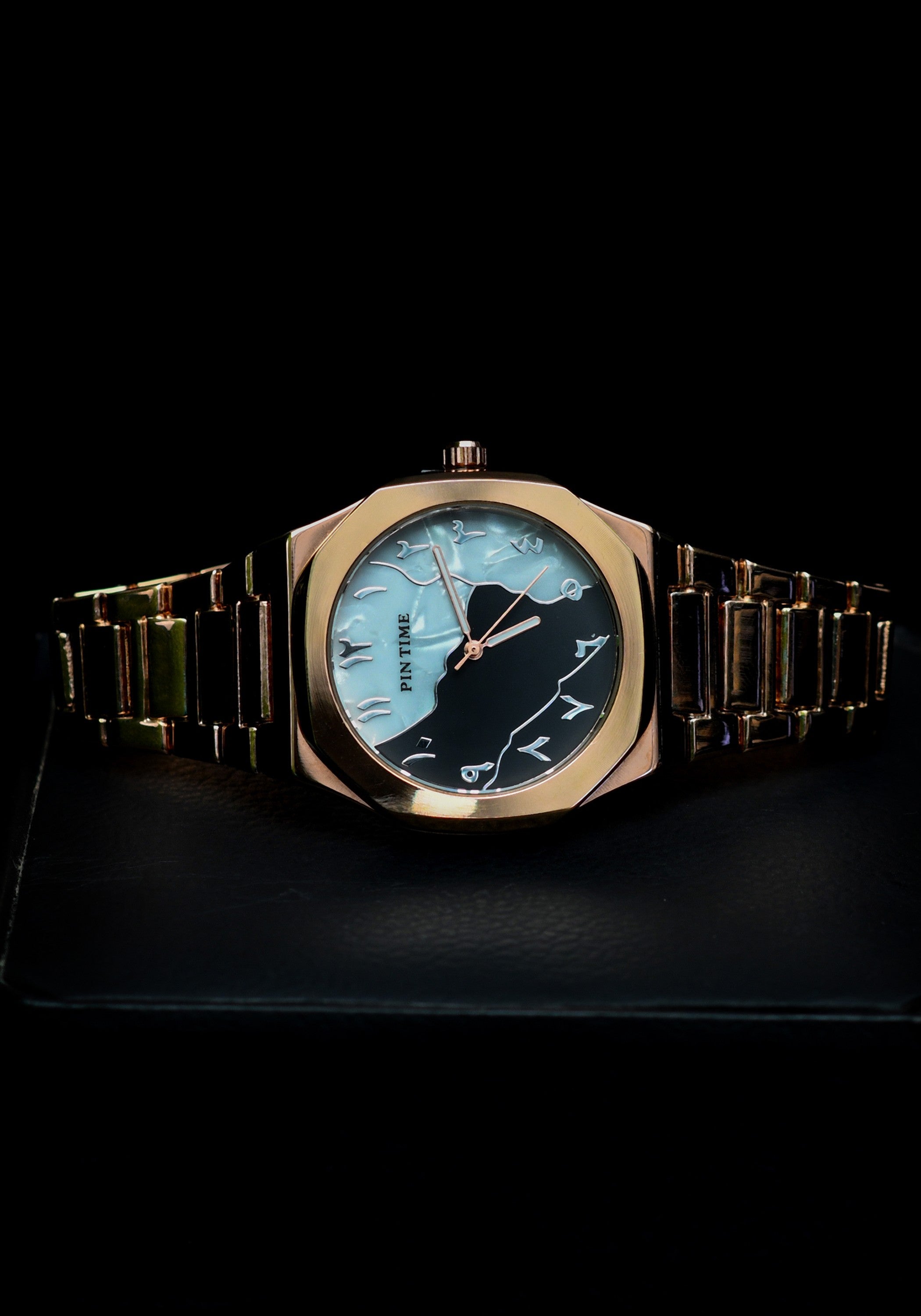 Aura Gold